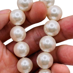 14mm Round Shell Pearl